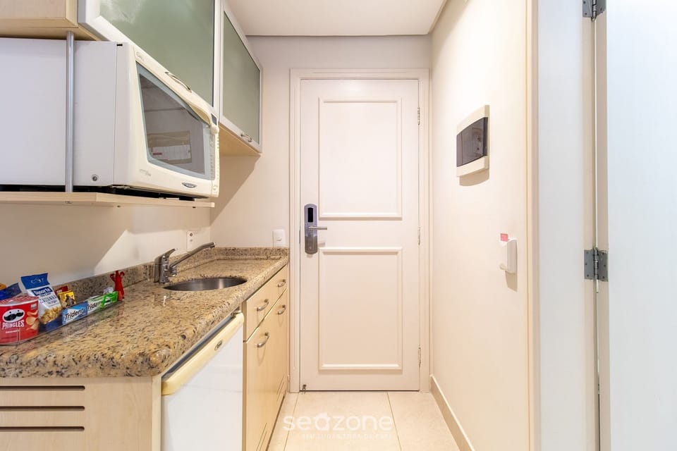 Basic Apartment | Private kitchen