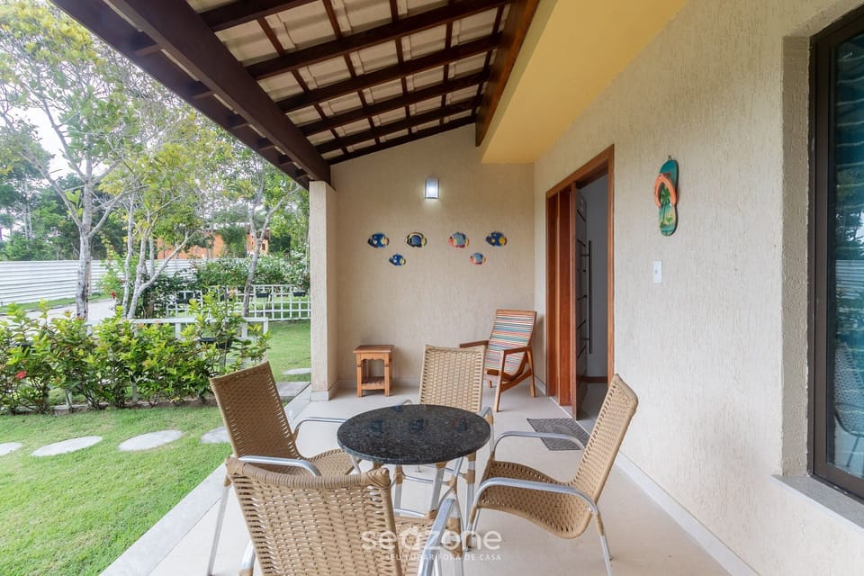 Basic Apartment | Outdoor dining
