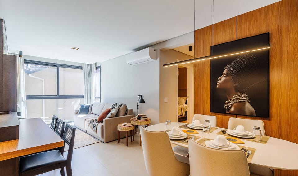 Basic Apartment | Dining
