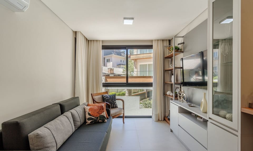 Basic Apartment | Living area | 40-inch TV with digital channels