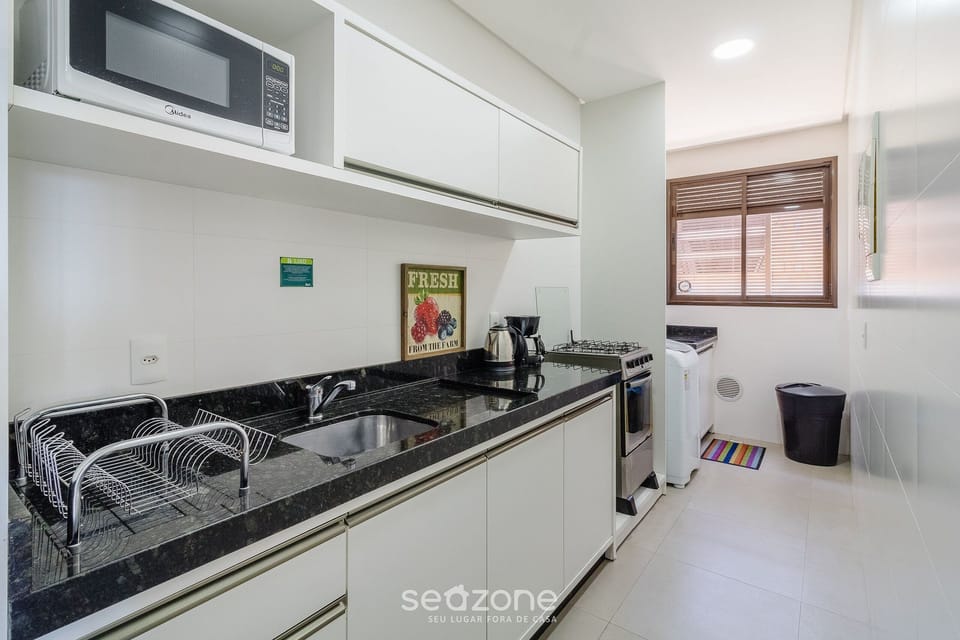 Basic Apartment | Private kitchen