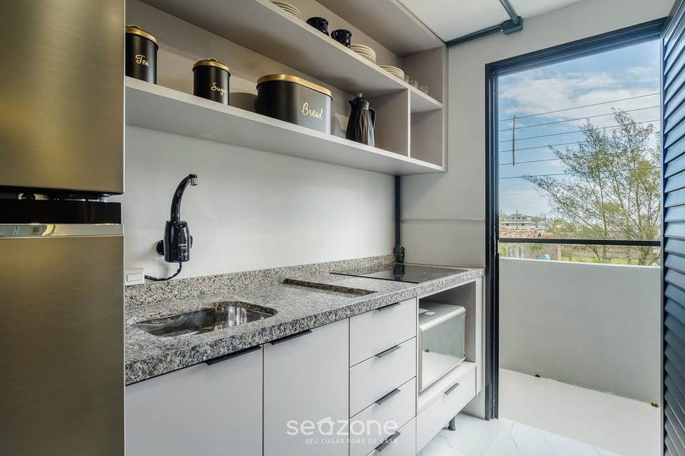 Basic Apartment | Private kitchen