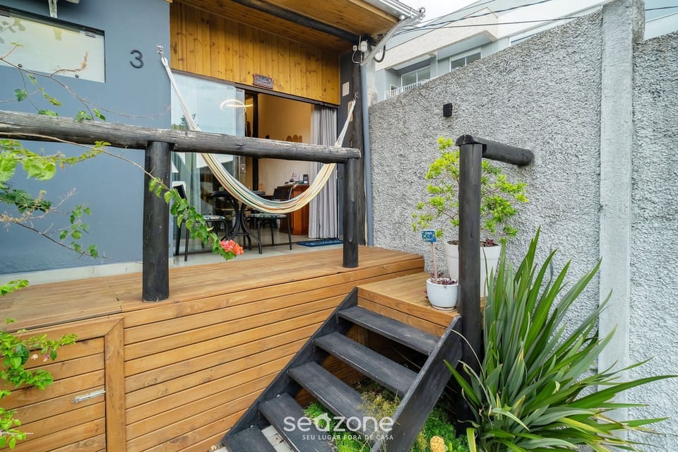 Basic Apartment | Terrace/patio