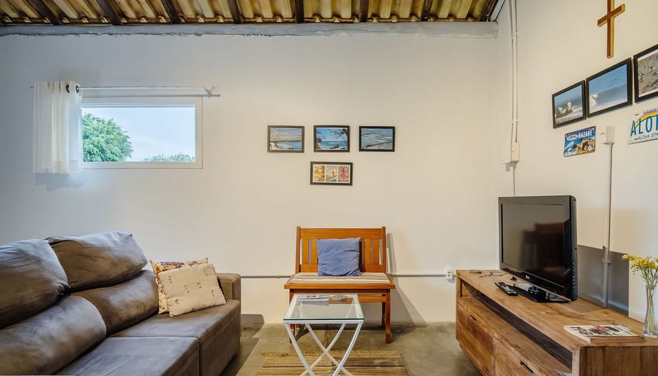 Chalet | Living area | 40-inch TV with digital channels