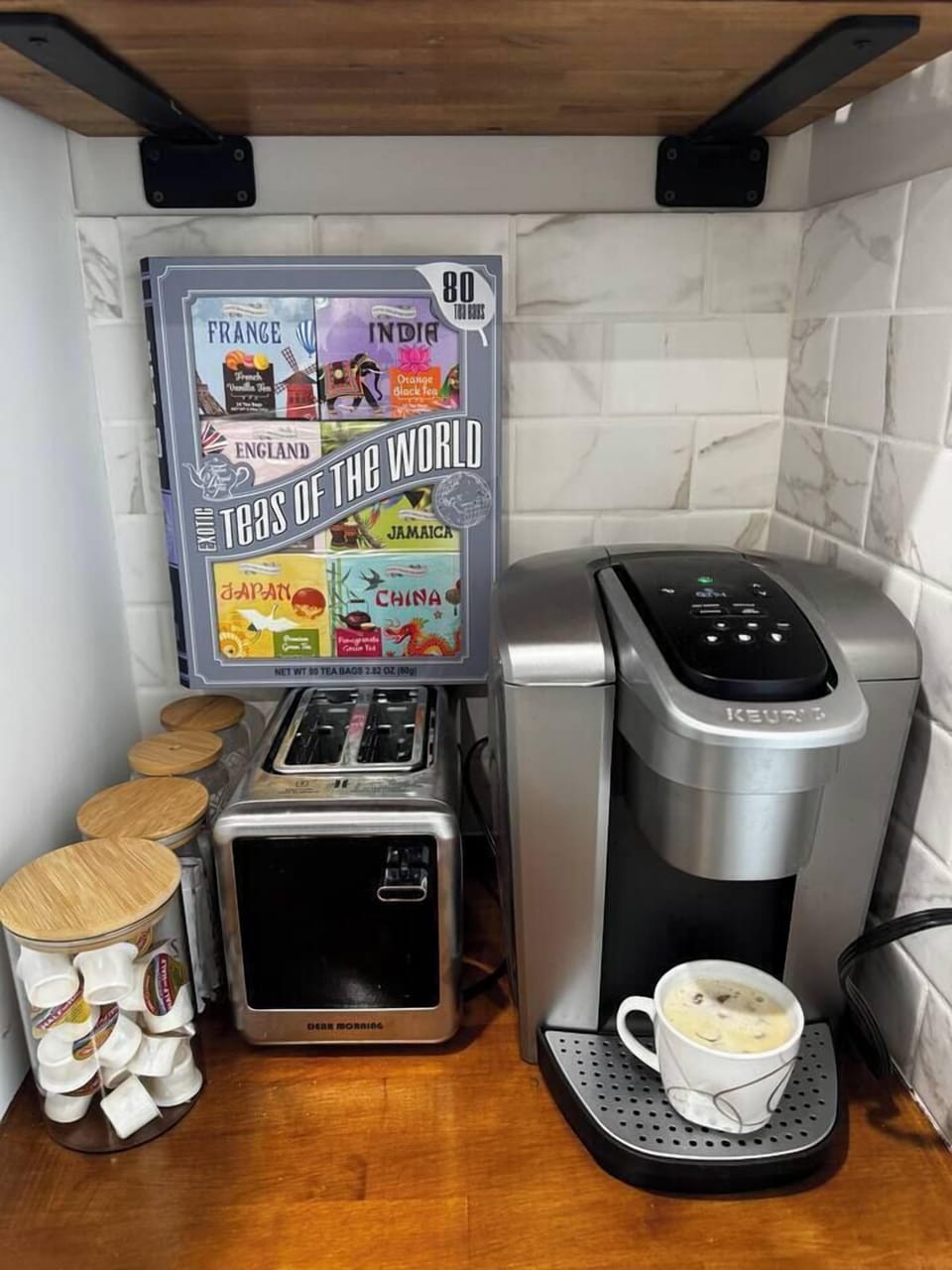 Bonus Coffee Bar Kitchenette : Bread Toaster, Teas from different nations, and enough coffee to start everyday. 


