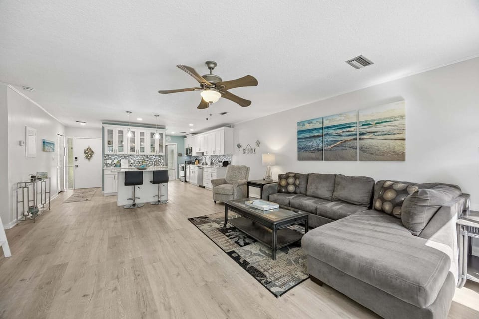 Open floor plan with kitchen and living room