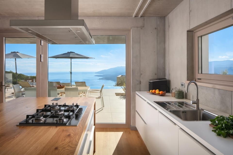 Standard Villa, 4 Bedrooms, Fireplace (Villa Saturea) | Private kitchen