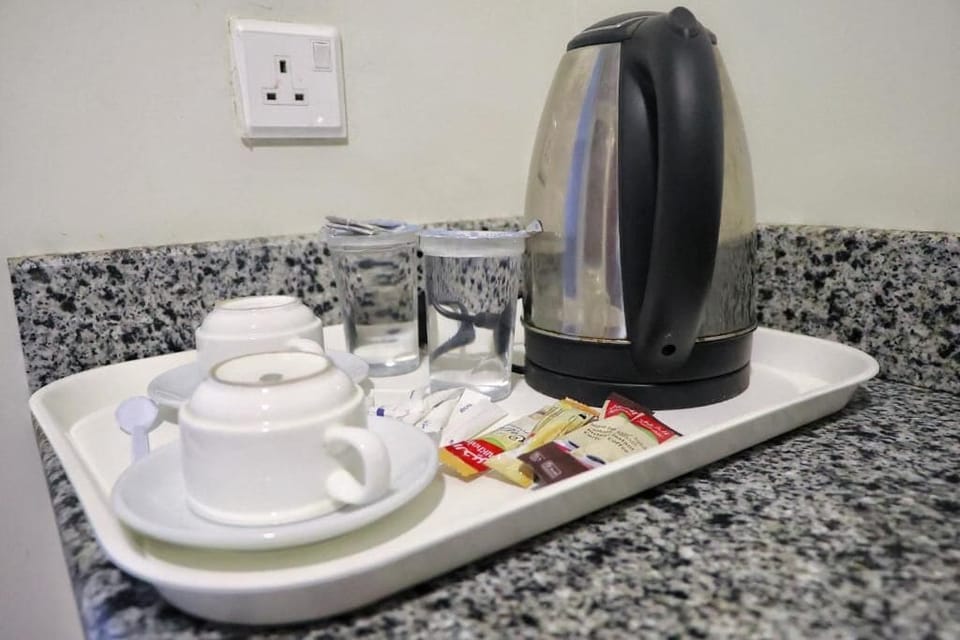 Basic Triple Room | Minibar, desk, WiFi (free), bed sheets