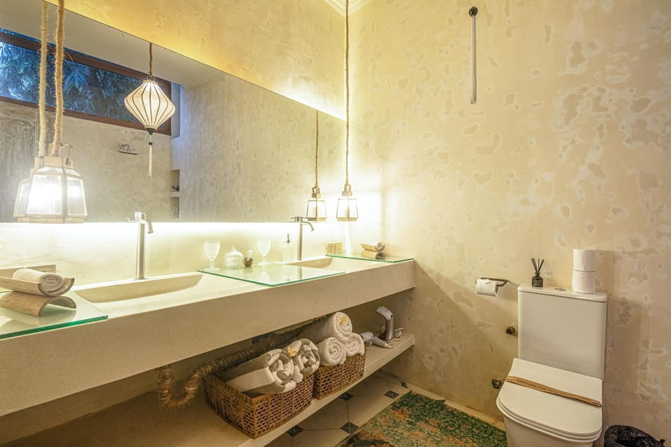 Stylish Villa Uluwatu Enclosed Living AC Villa in Bali