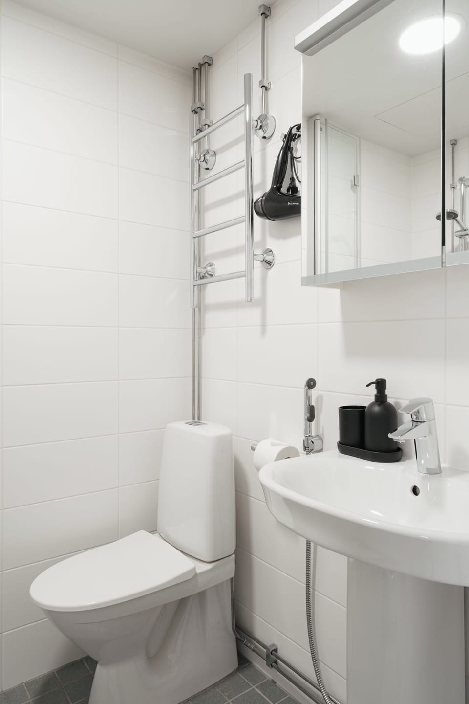 Cozy Punavuori Studio with 600Mbit WiFi Apartment in Helsinki