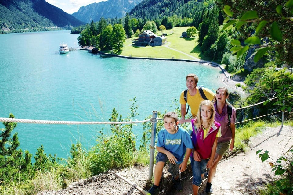 Region [summer] (>5 km)