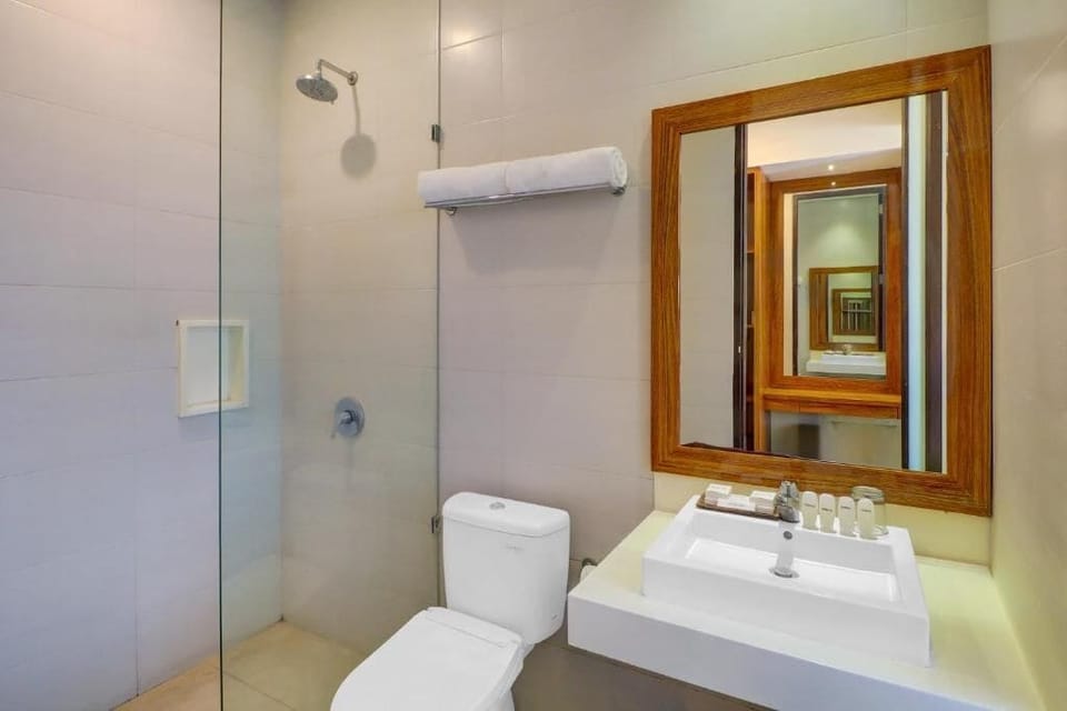 Deluxe Twin Room, Garden View | Bathroom
