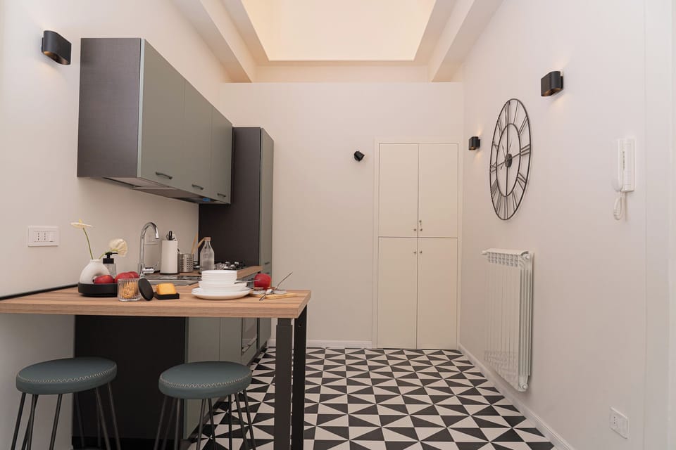 Apartment (5 Bedrooms) | Private kitchen | Espresso maker, oven, stovetop, dishwasher