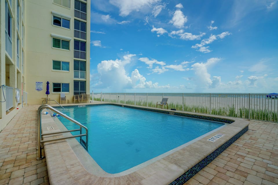 Casa Bonita 2 Condos | Community Pool