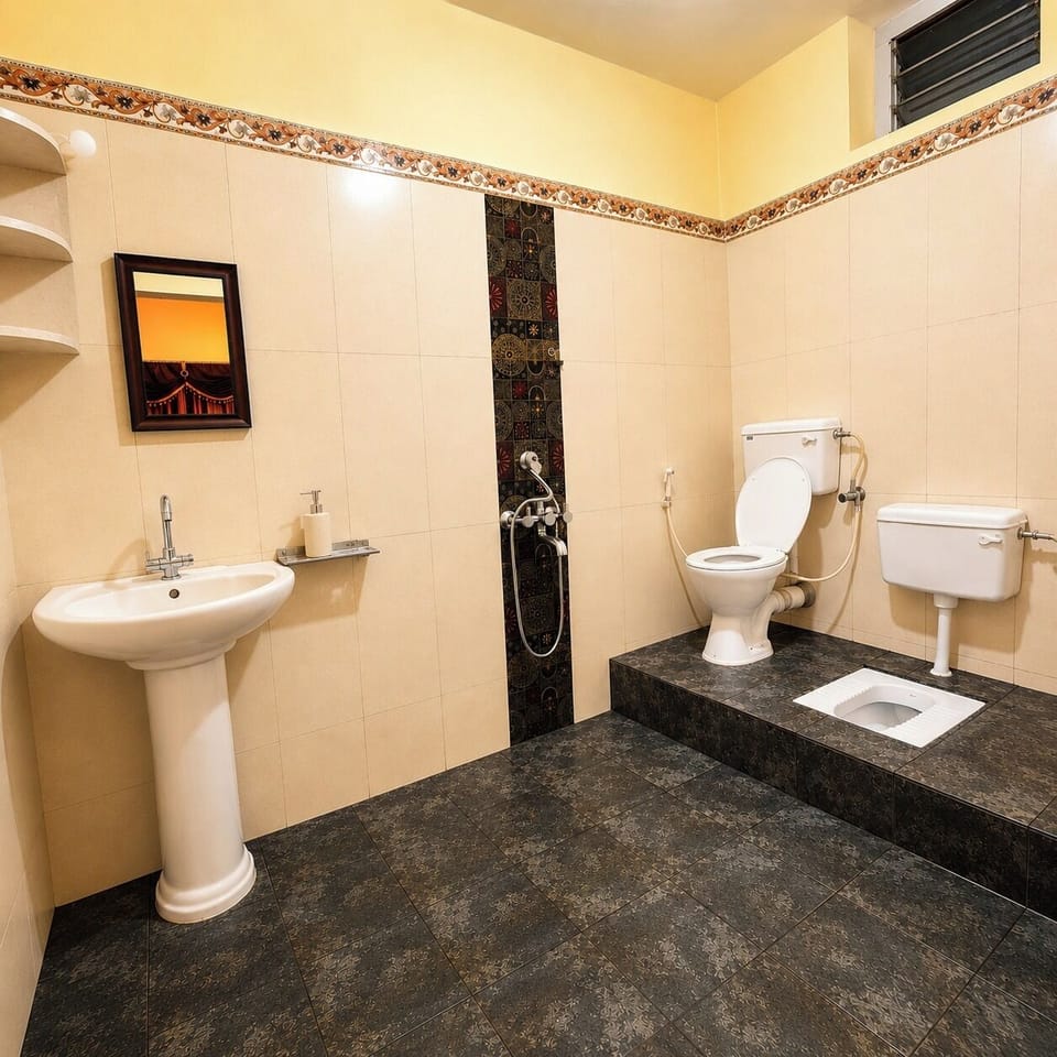 Family Room | Bathroom | Shower, towels, soap, shampoo