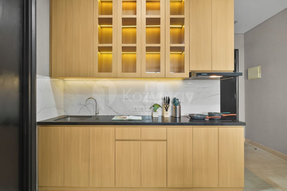 Apartment, 3 Bedrooms, City View | Private kitchen | Full-size fridge, microwave, stovetop, cookware/dishes/utensils