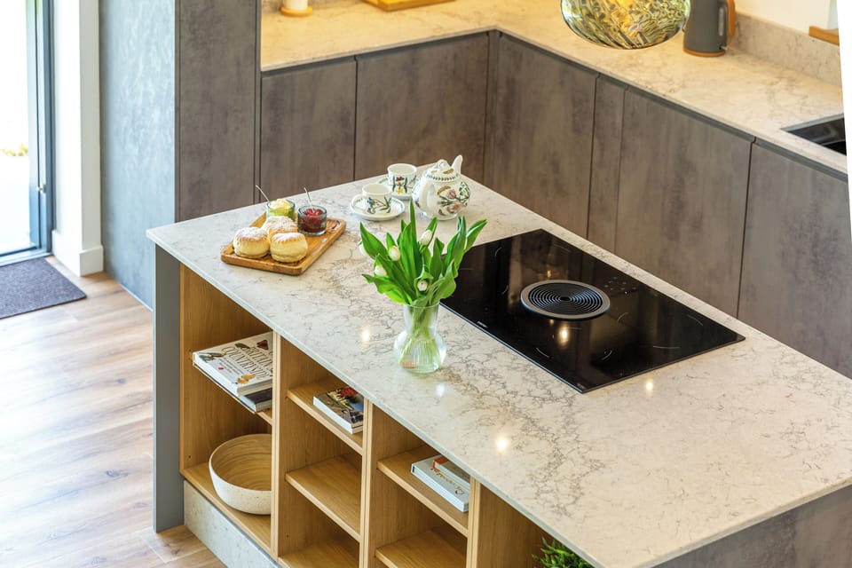 Beautiful kitchen island with modern hob.