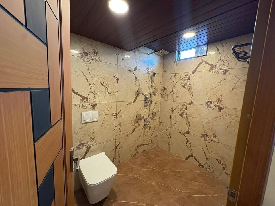 Single Room | Bathroom