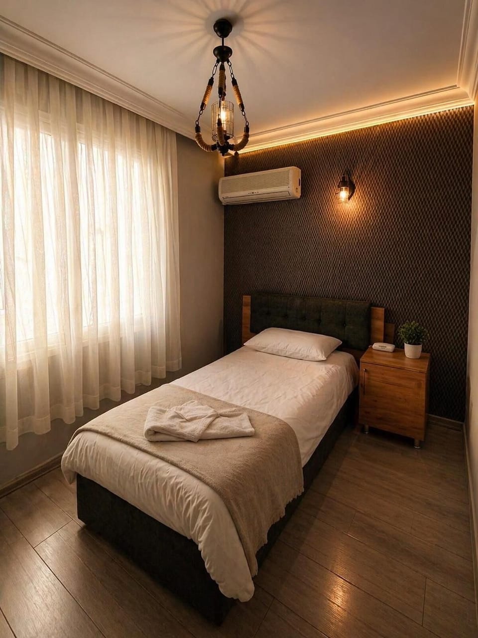Classic Single Room | Desk, laptop workspace, WiFi (free)