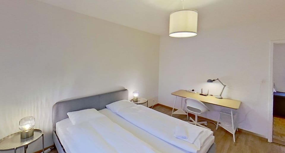 Basic Apartment, 3 Bedrooms, Balcony | WiFi (free)