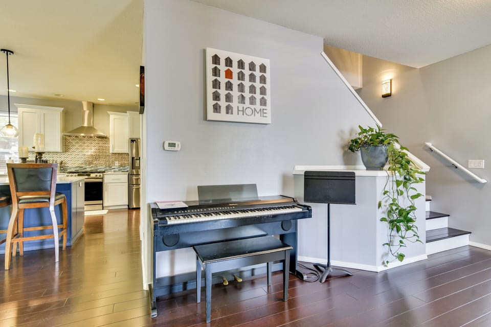 House (5 Bedrooms) | Interior