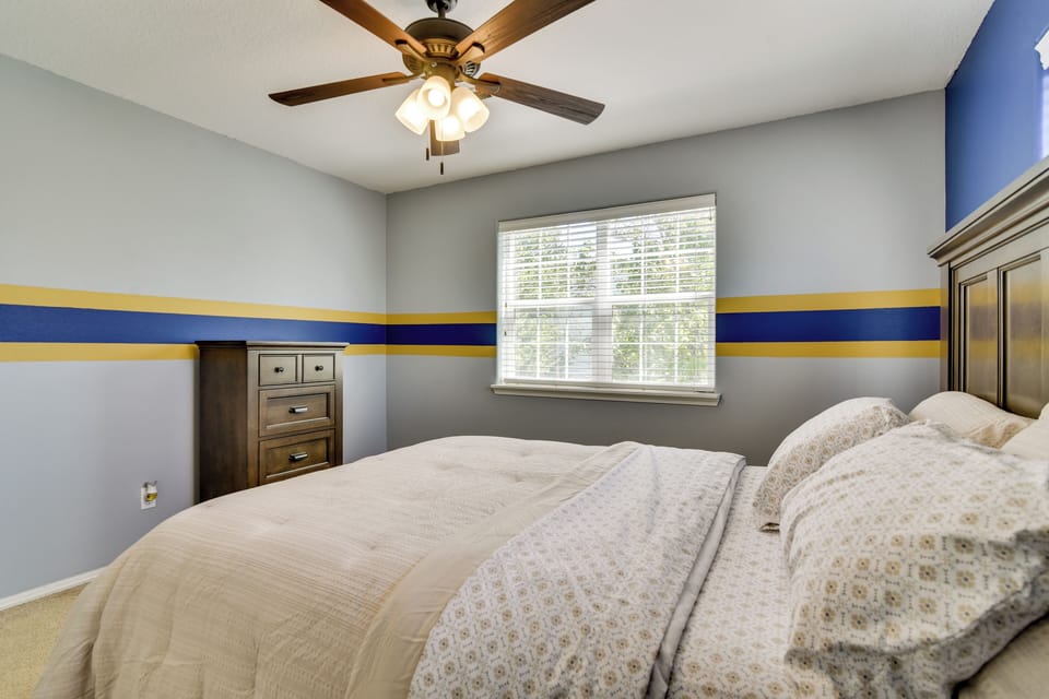 Spacious Tigard Home Near Downtown Portland Cottage in Tigard