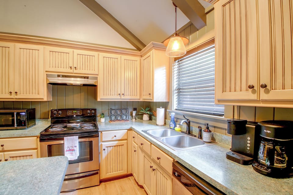House (2 Bedrooms) | Interior