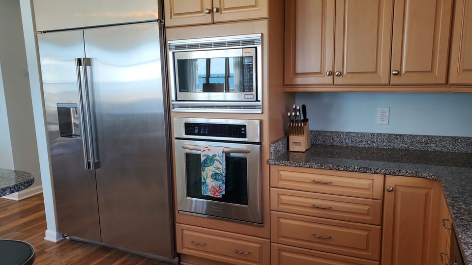 Kitchen - Kitchen