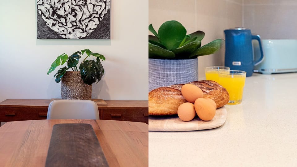 Kiama Central Townhouse | Open plan kitchen and dining room (upstairs) | Kitchen with toaster and kettle 