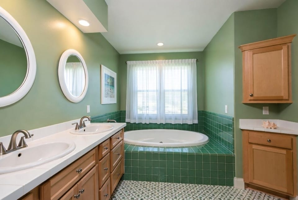 Primary Bathroom • Jetted Tub