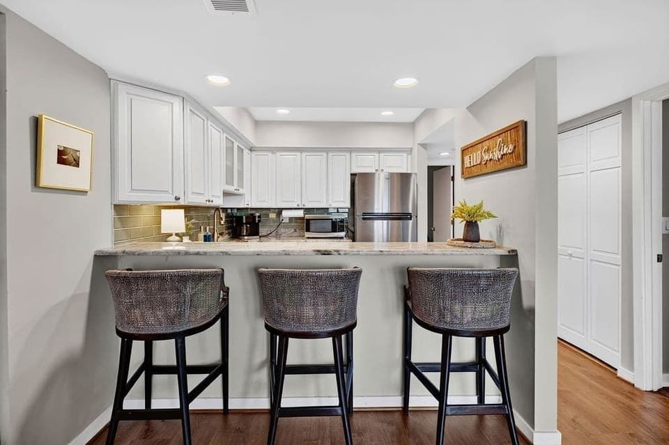 Main Level - Mountain Views