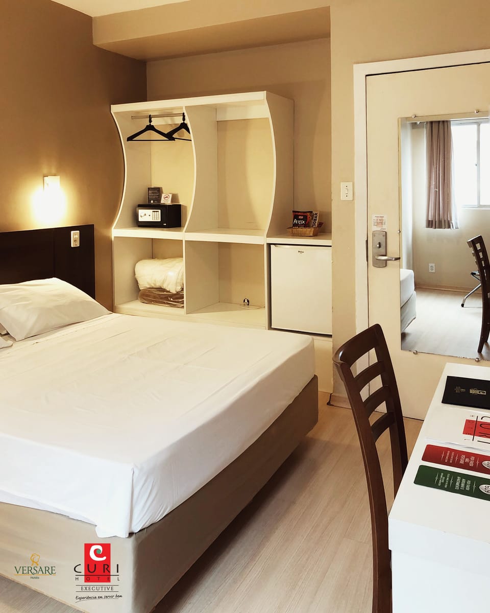 Standard Double Room | Iron/ironing board (on request), WiFi (free)