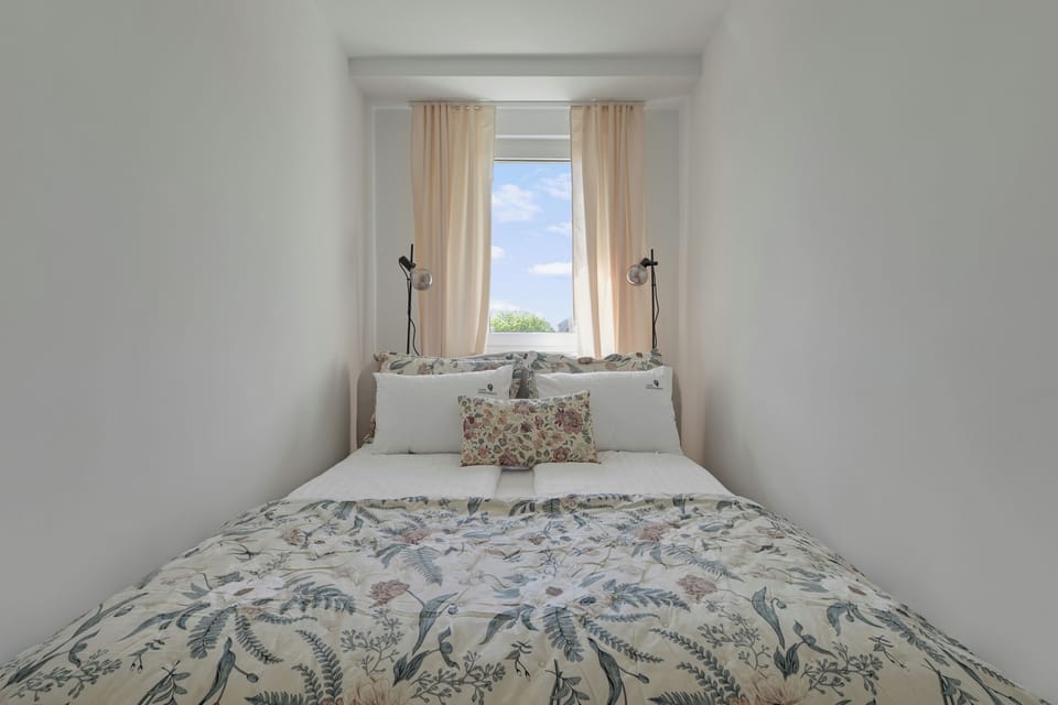 Economy Apartment, Non Smoking, Private Bathroom | Premium bedding, iron/ironing board, cribs (surcharge), WiFi (free)