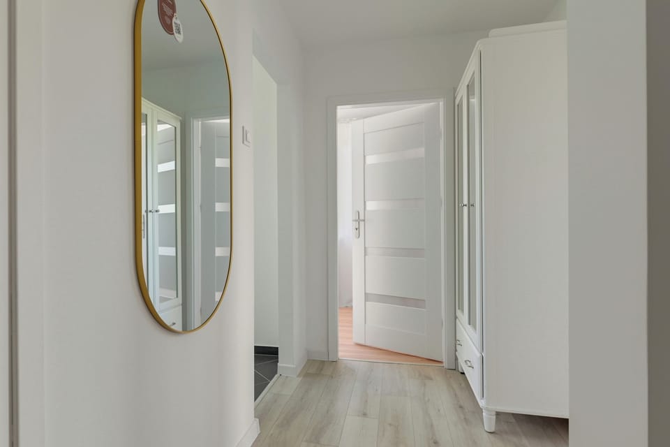 Economy Apartment, Non Smoking, Private Bathroom | Interior