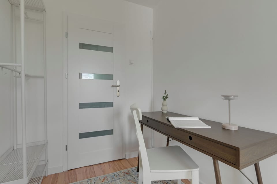 Economy Apartment, Non Smoking, Private Bathroom | Interior