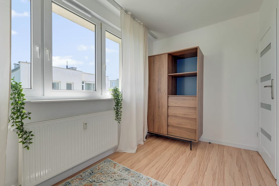 Economy Apartment, Non Smoking, Private Bathroom | Interior