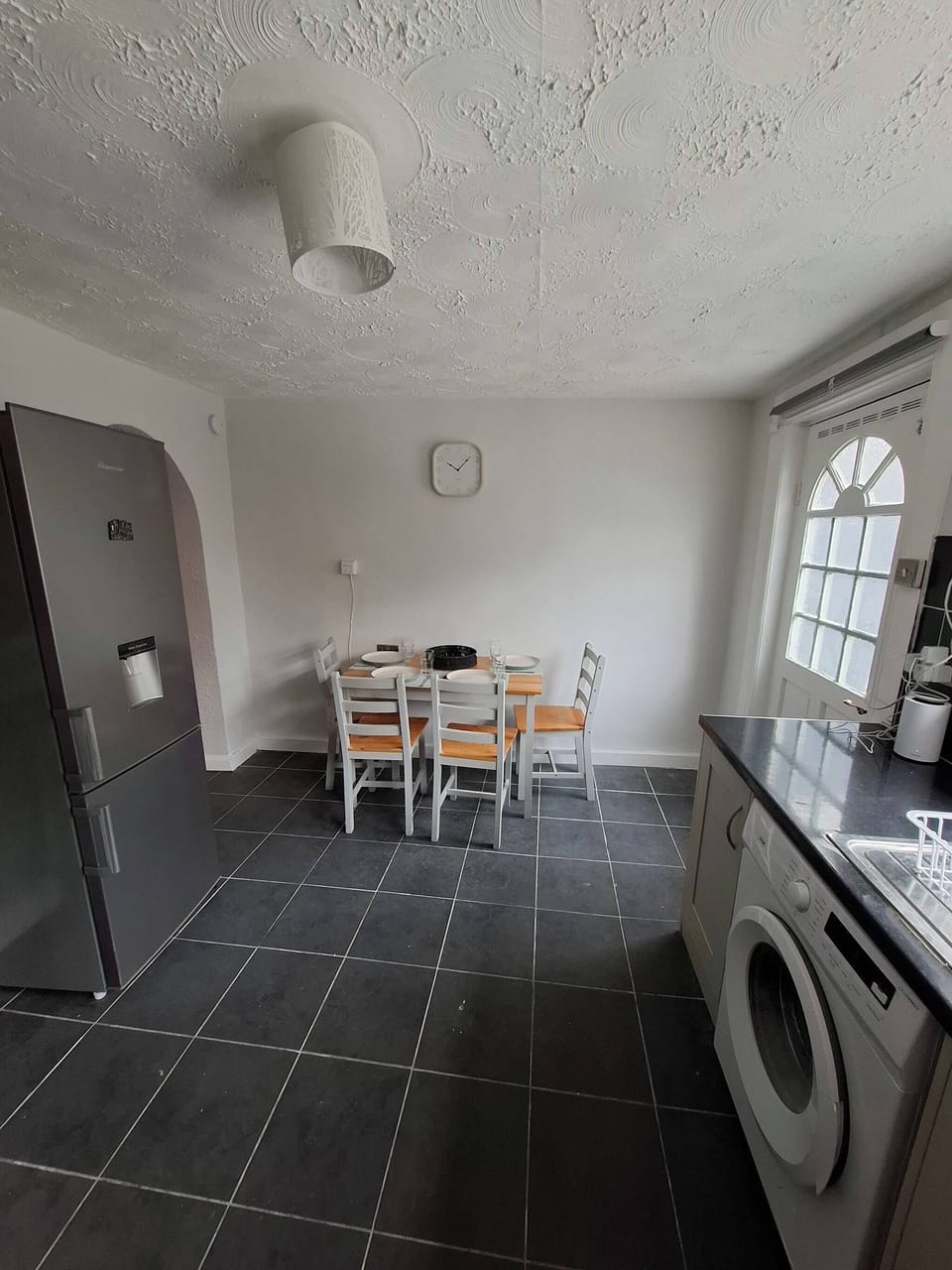 House, 4 Bedrooms | Private kitchen