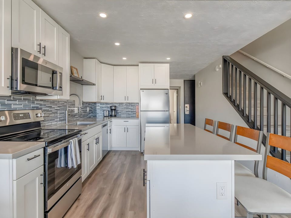 Kitchen With Island