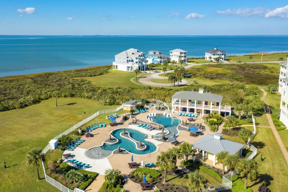 Spend the day relaxing in Pointe West's bayside pool and lazy river