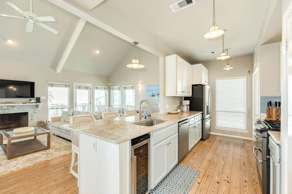 Plenty of counter space and drink fridge in the kitchen
