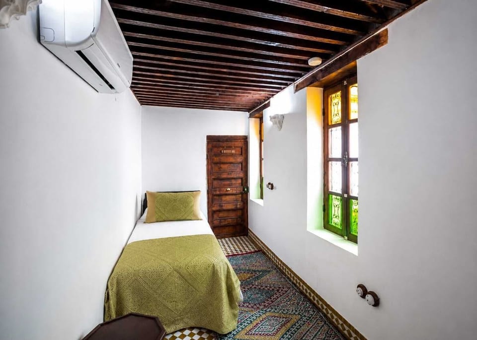 Deluxe Single Room | In-room safe, WiFi (free)