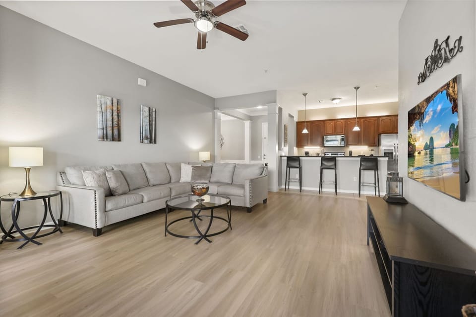 5048 Shoreway Loop Unit 401 (2).jpg