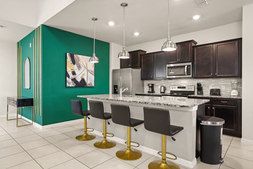3409 Lilac Way (7).jpg