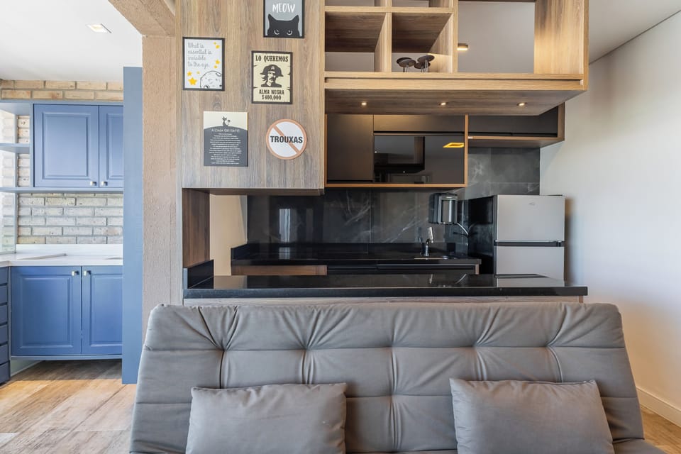 Premium Apartment, 1 Double Bed with Sofa bed, Kitchen, City View | Living area
