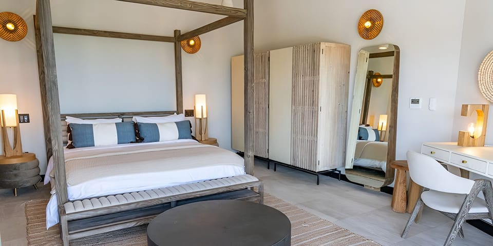 Lounge in comfort with elegant details and plenty of space.