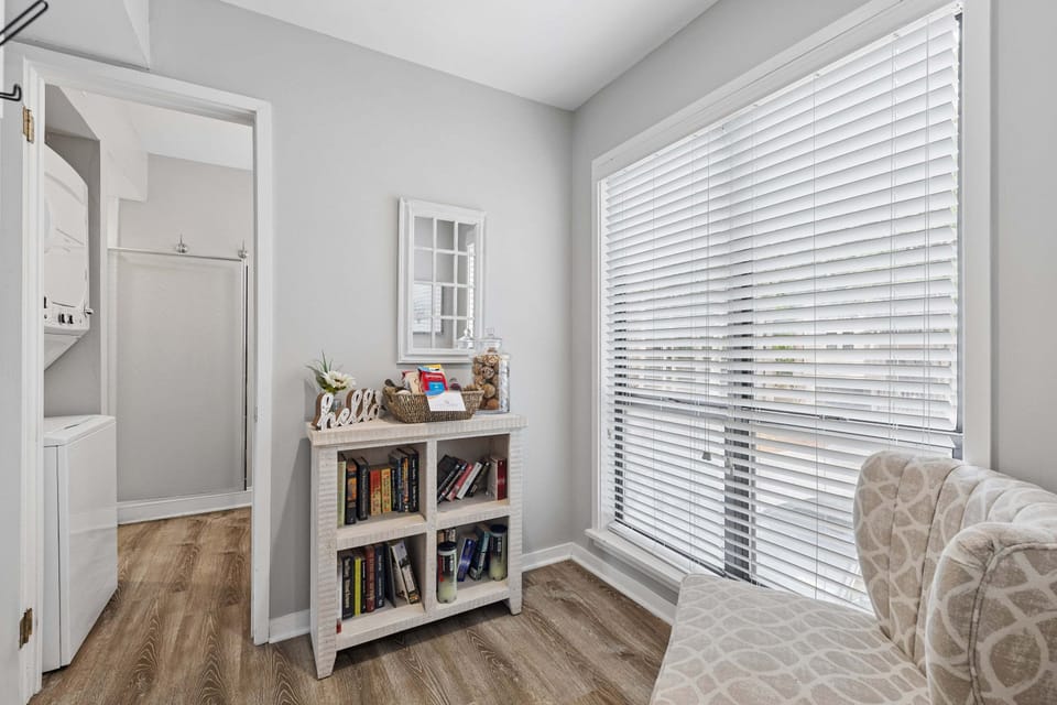 A secondary book nook area!