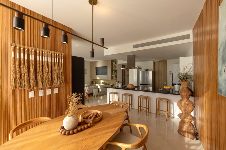 Deluxe Penthouse, 3 Bedrooms, Sea View | Dining room