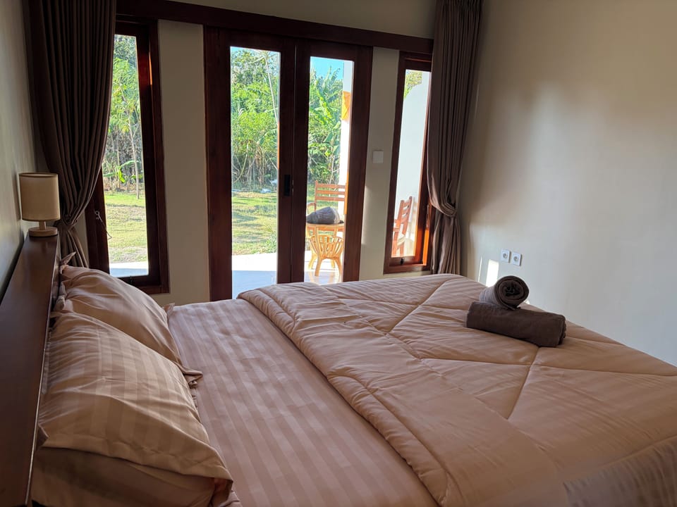 Deluxe Room, Garden View | WiFi (free)