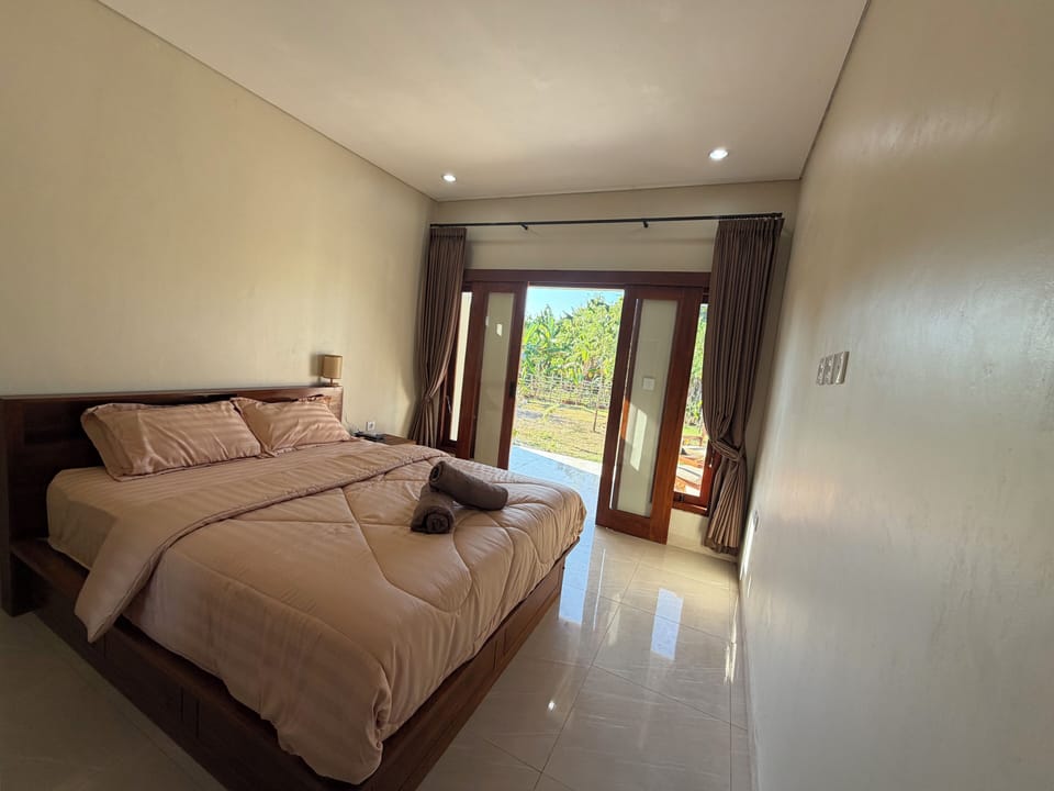 Deluxe Room, Garden View | WiFi (free)