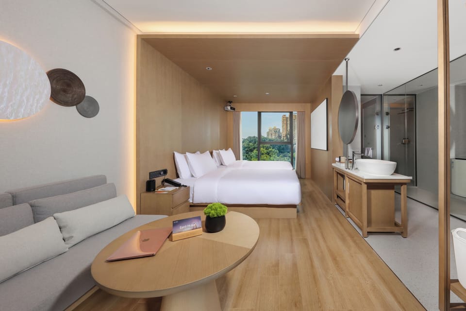 Classic Double Room, City View | Desk, laptop workspace, WiFi (free)